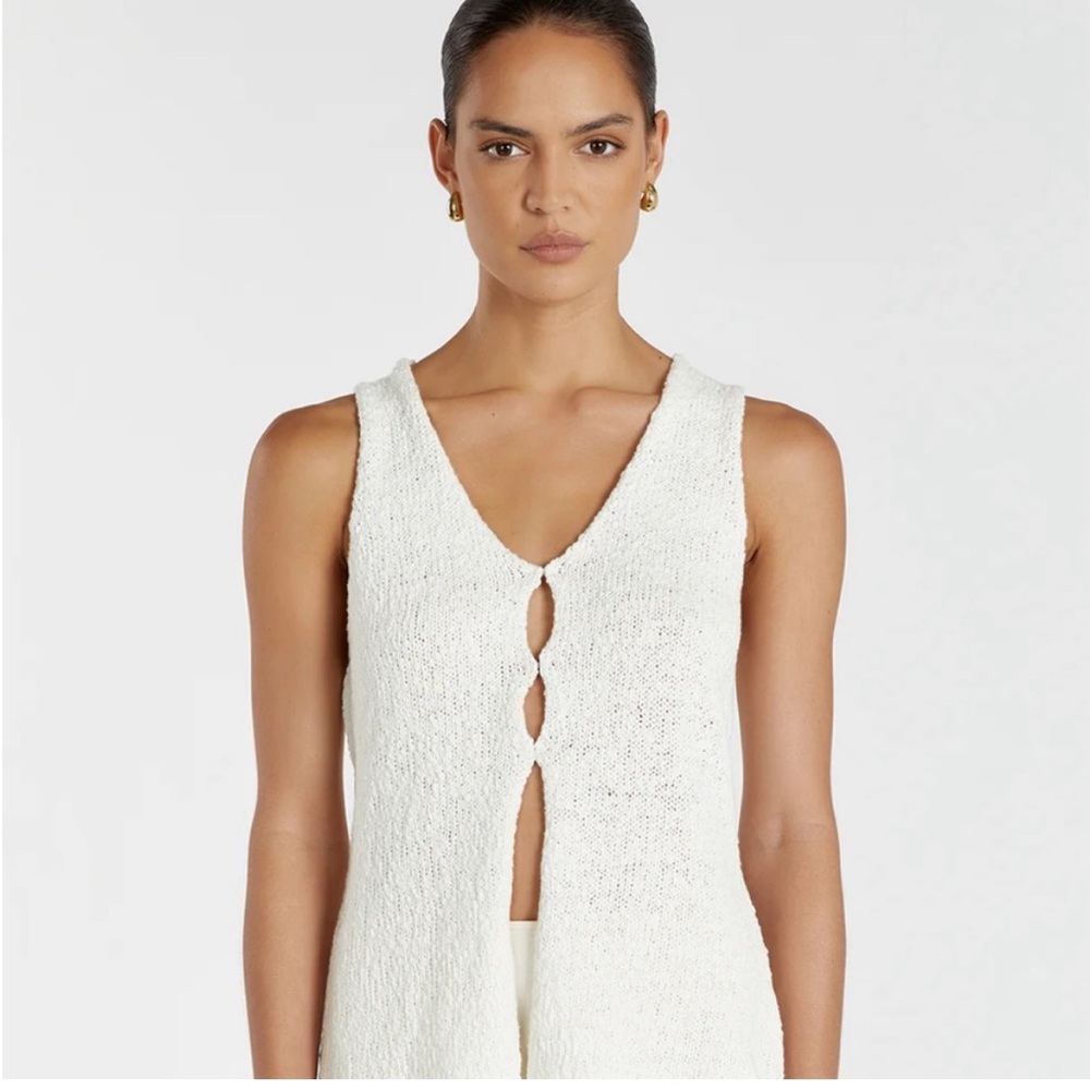 DISSH Dion Boucle Top